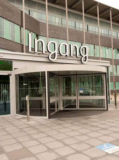 Hoofdingang 09 2022 9083 (1)